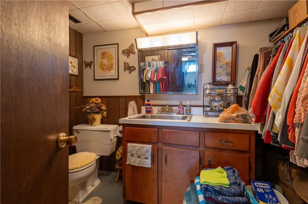1806 Lion Road — photo 36