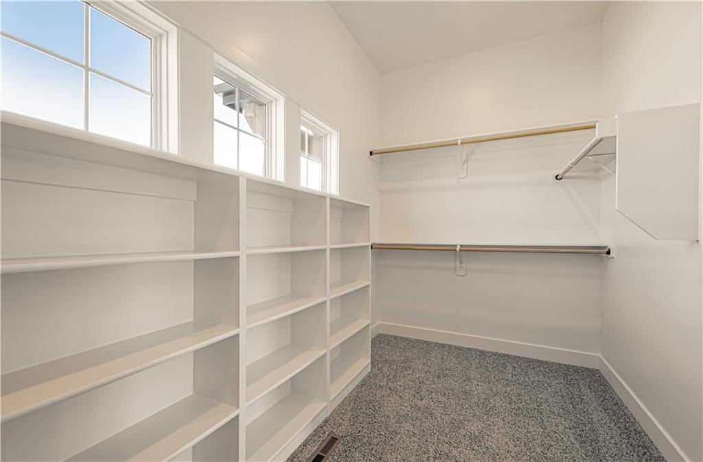 9811 N Laurel Avenue — photo 27