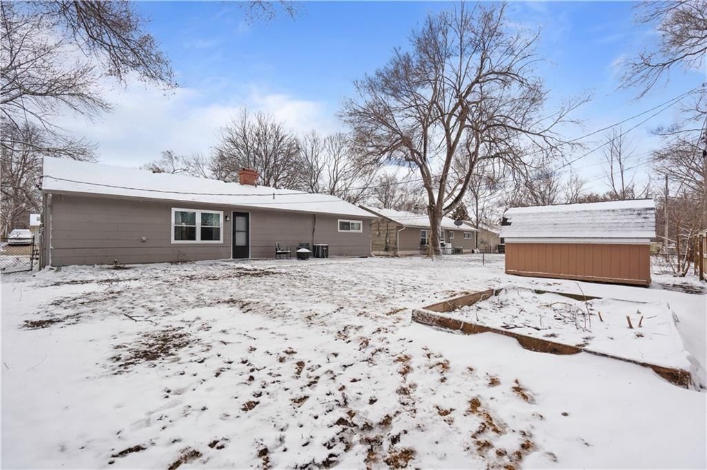 11224 Crystal Avenue — photo 14