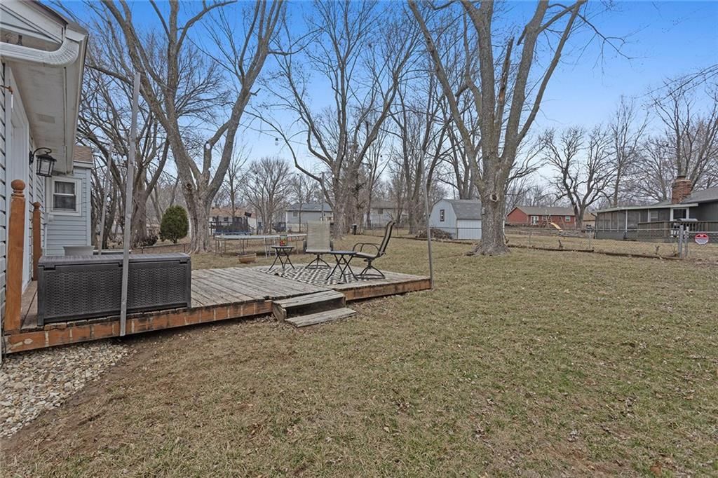 805 NW Berkshire Drive — photo 24