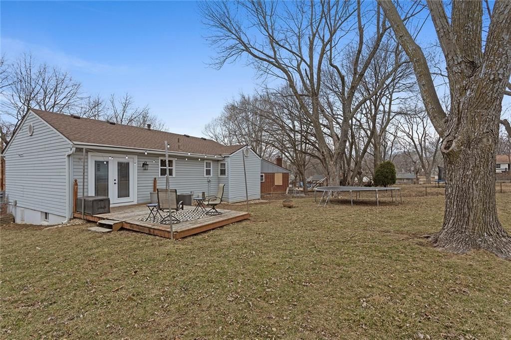 805 NW Berkshire Drive — photo 26