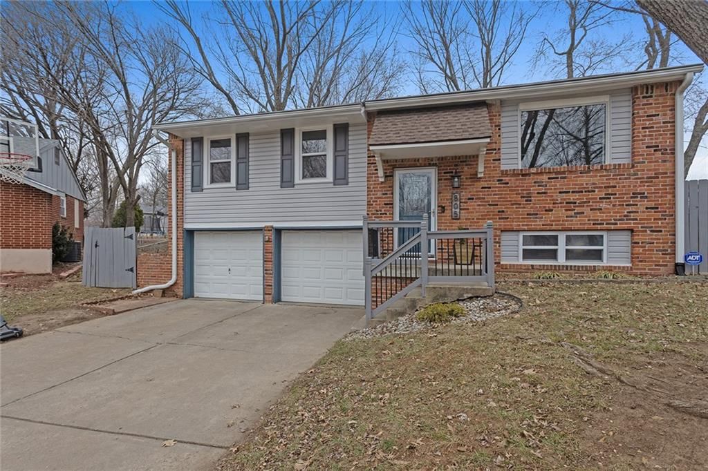 805 NW Berkshire Drive — photo 30