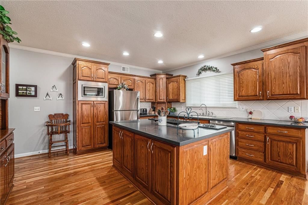 14202 Gillette Street — photo 14