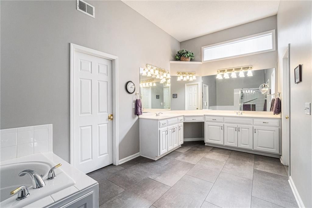 14202 Gillette Street — photo 18