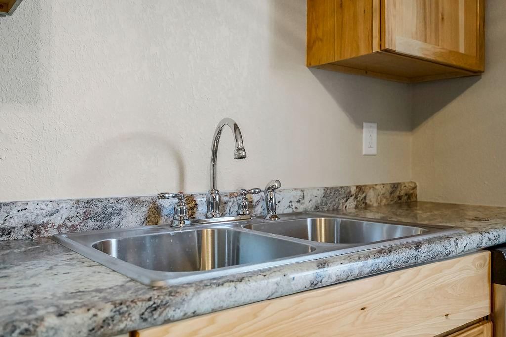 616 E 42nd Street — photo 14