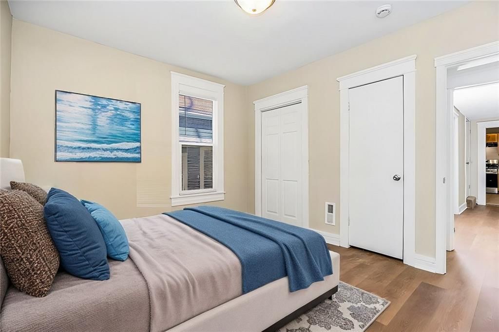 616 E 42nd Street — photo 15