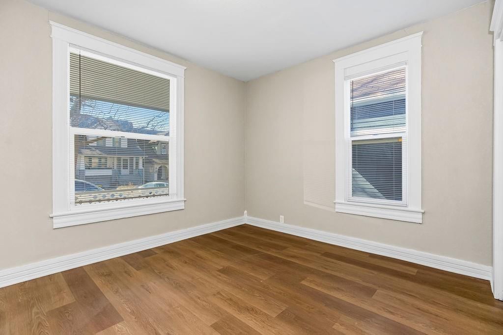 616 E 42nd Street — photo 18