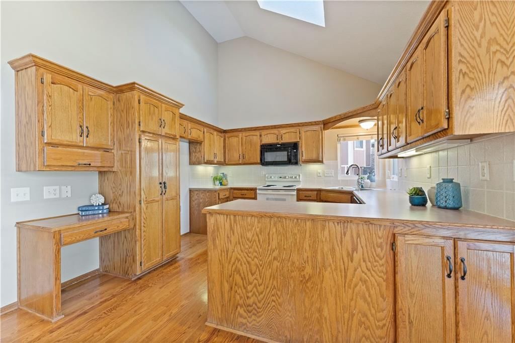 4932 N Washington Street — photo 8