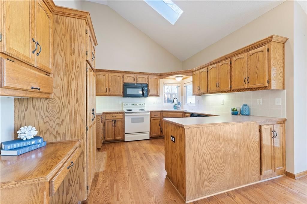 4932 N Washington Street — photo 10