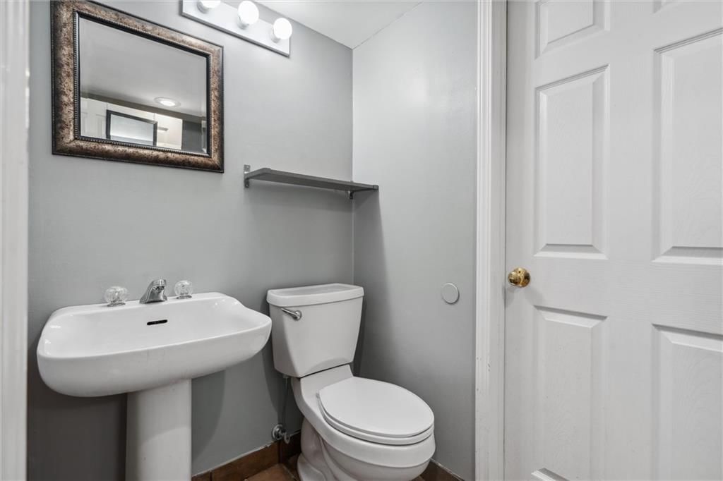 11503 Oakview Drive — photo 36