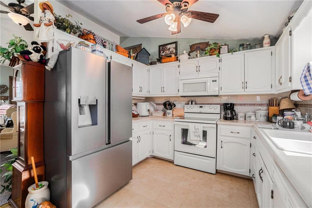409 STUART Street — photo 11
