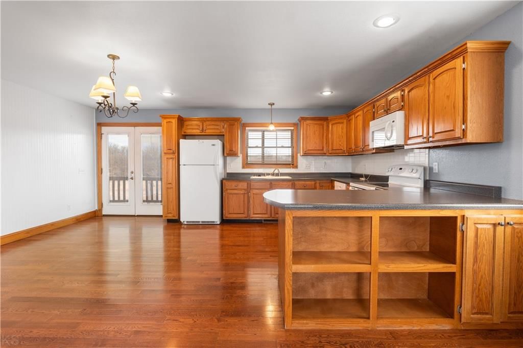 24738 NORTON Road — photo 8
