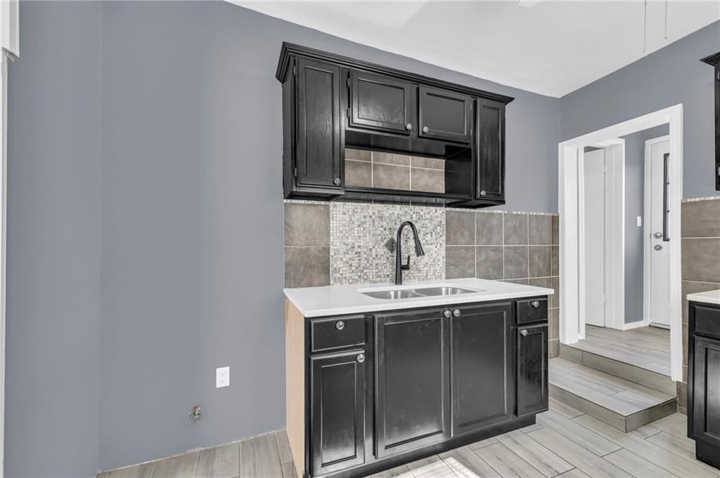 205 S 15th Street — photo 13