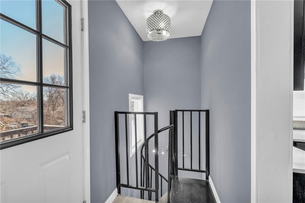 205 S 15th Street — photo 16