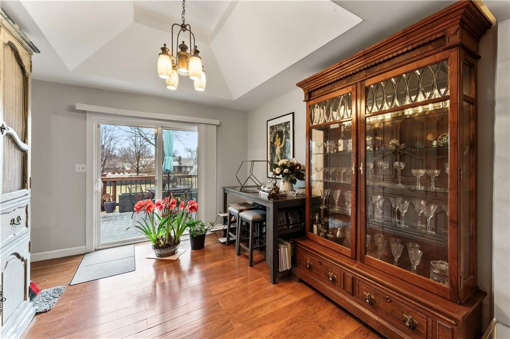 502 W Walnut Street — photo 6