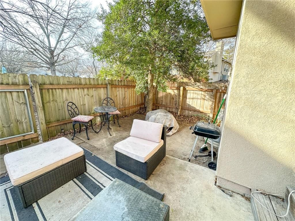 10930 Rosehill Road — photo 15