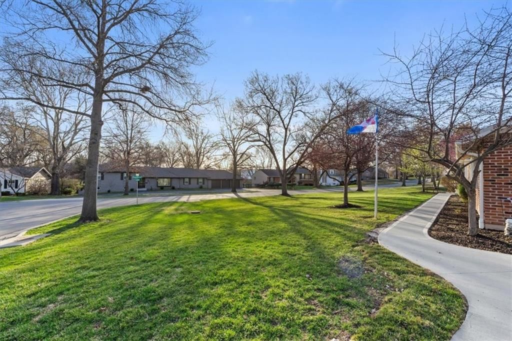 10310 Sagamore Road — photo 43