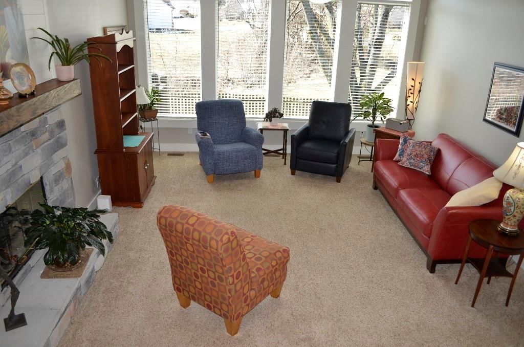 108 SE Carolina Court — photo 8