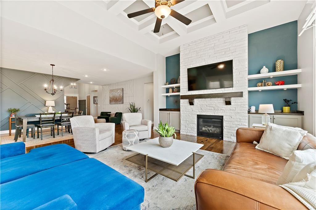 2761 W Elm Street — photo 11