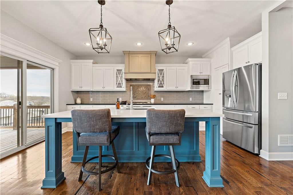 2761 W Elm Street — photo 14