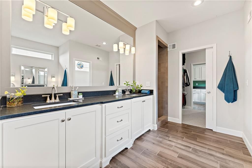 2761 W Elm Street — photo 23