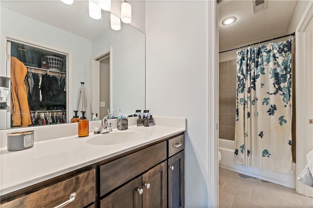 2761 W Elm Street — photo 34