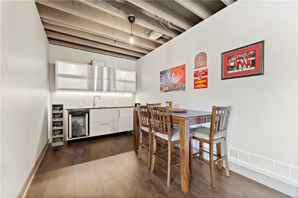 2761 W Elm Street — photo 41