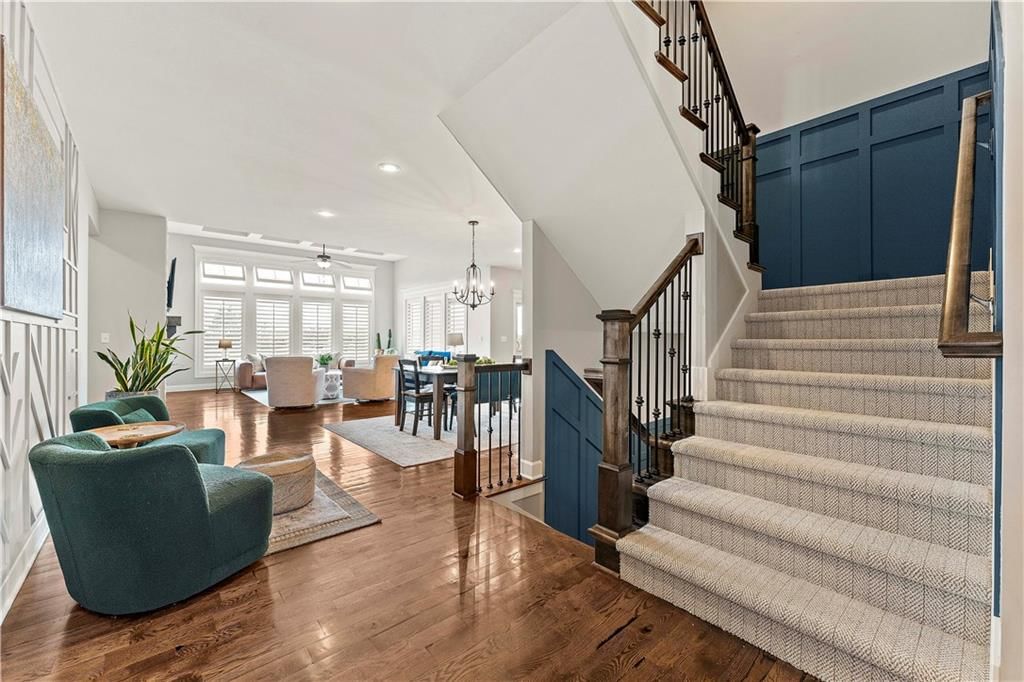 2761 W Elm Street — photo 6