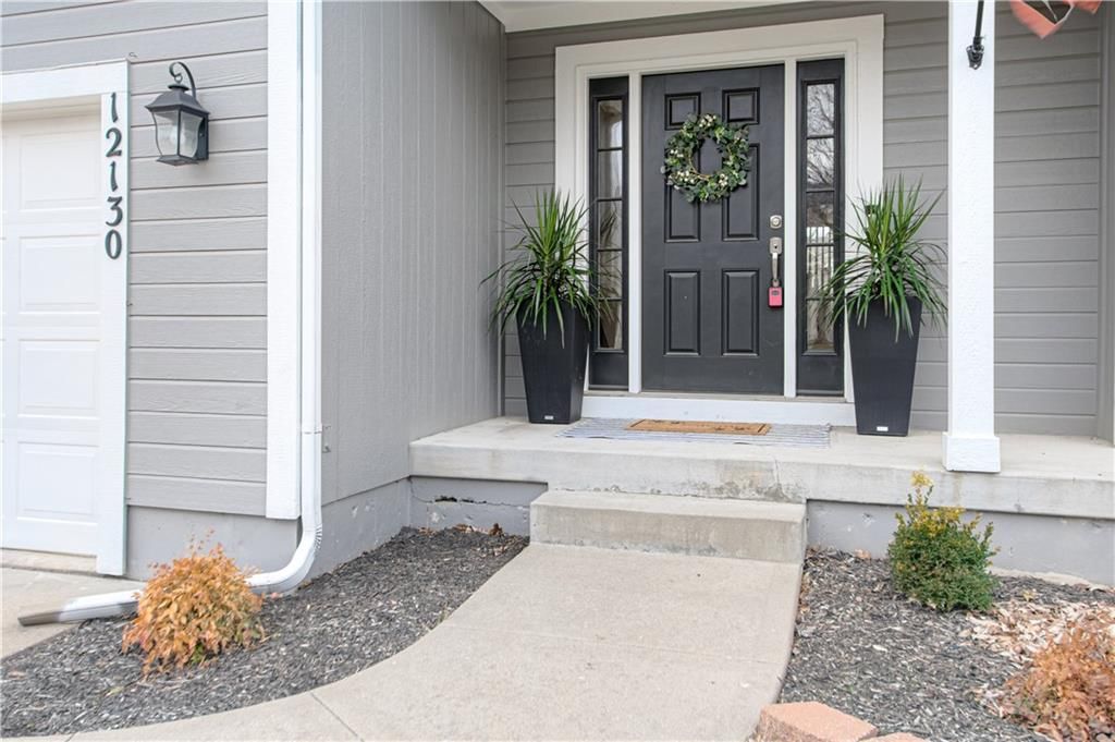 12130 S Monroe Street — photo 2