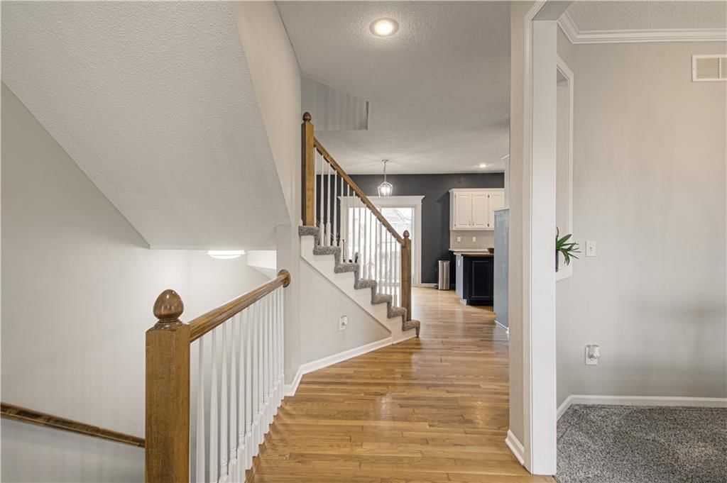 12130 S Monroe Street — photo 4