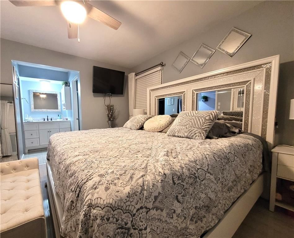16300 E Cogan Drive — photo 11