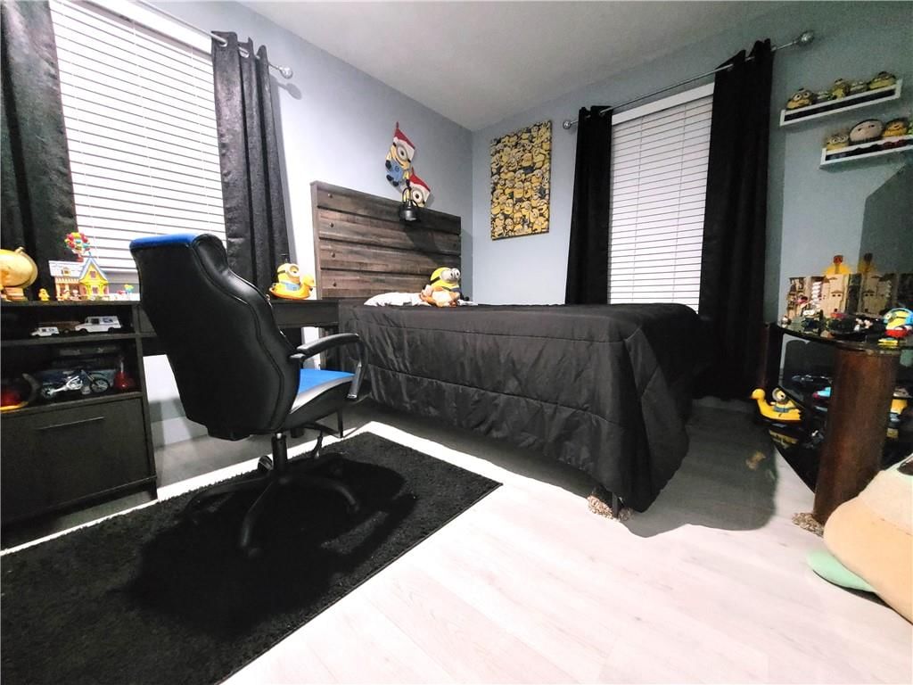 16300 E Cogan Drive — photo 13