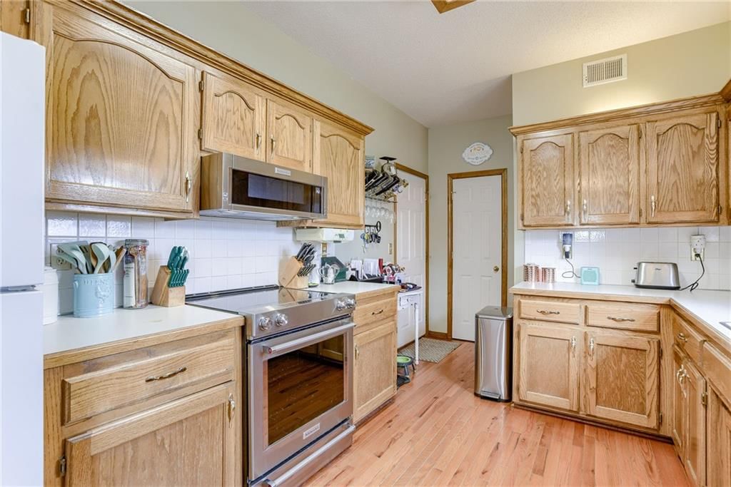 503 N Crest Drive — photo 11