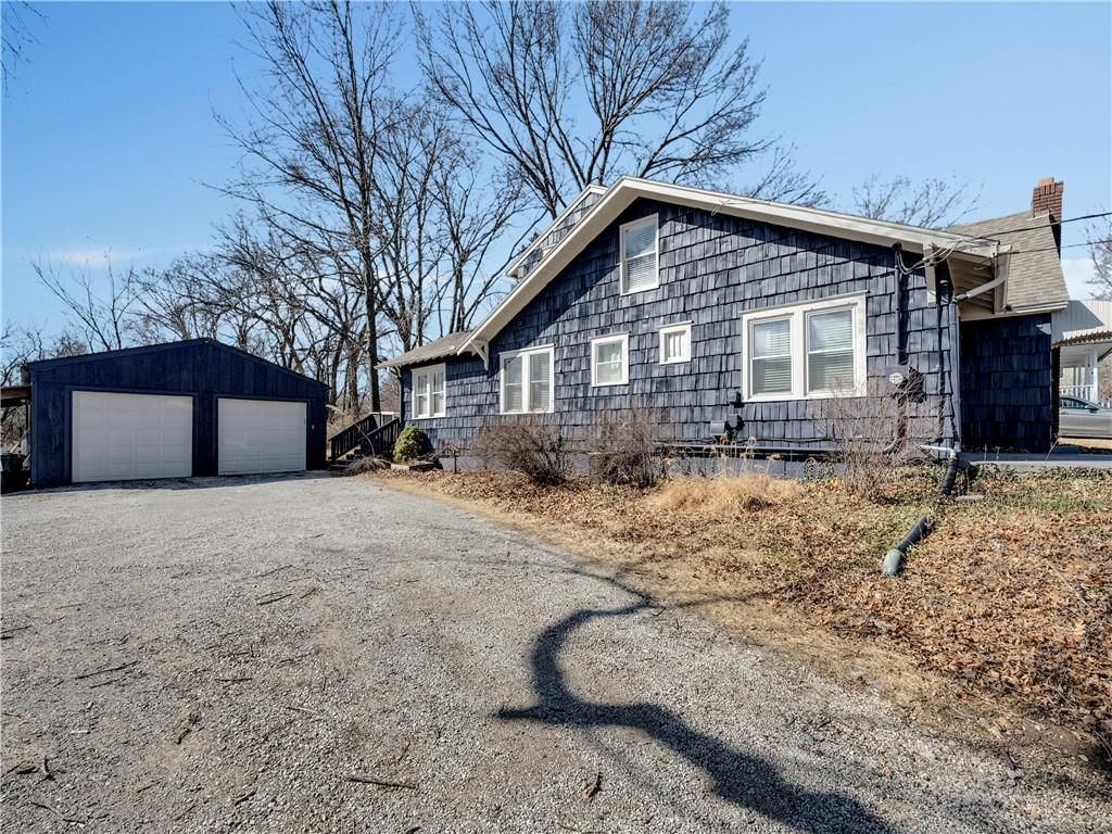 9813 Johnson Drive — photo 42