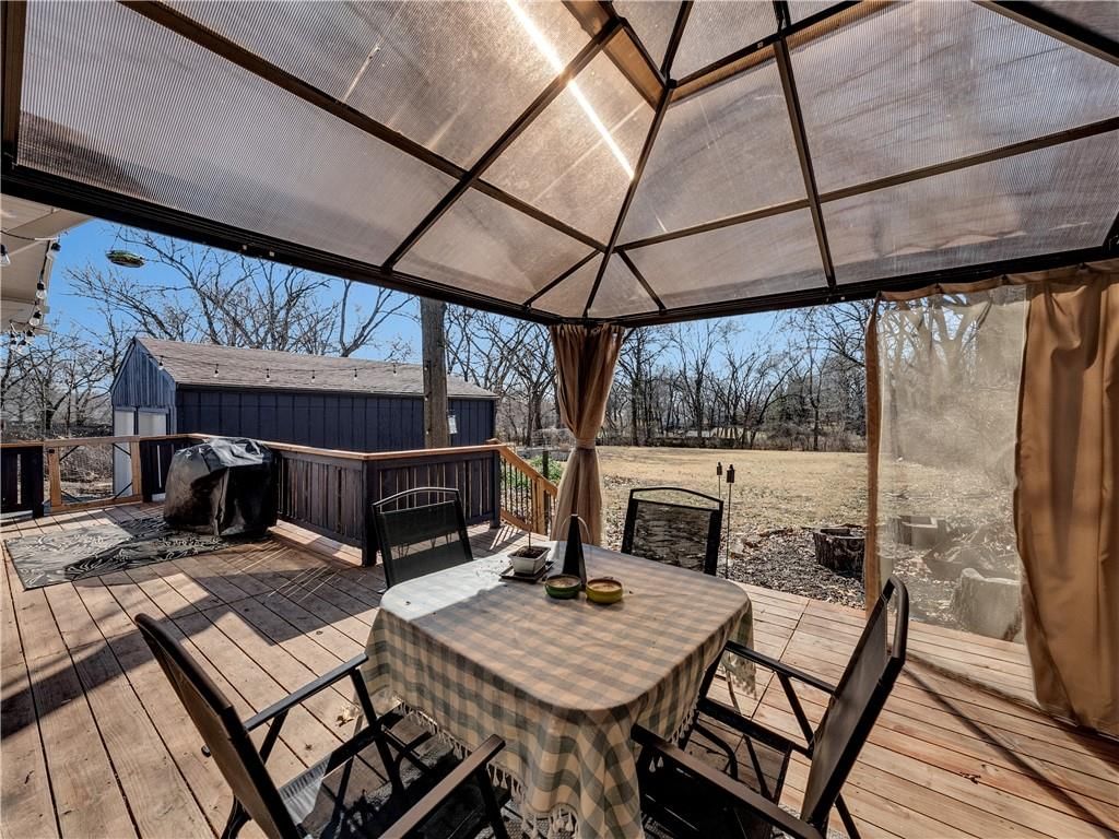 9813 Johnson Drive — photo 45