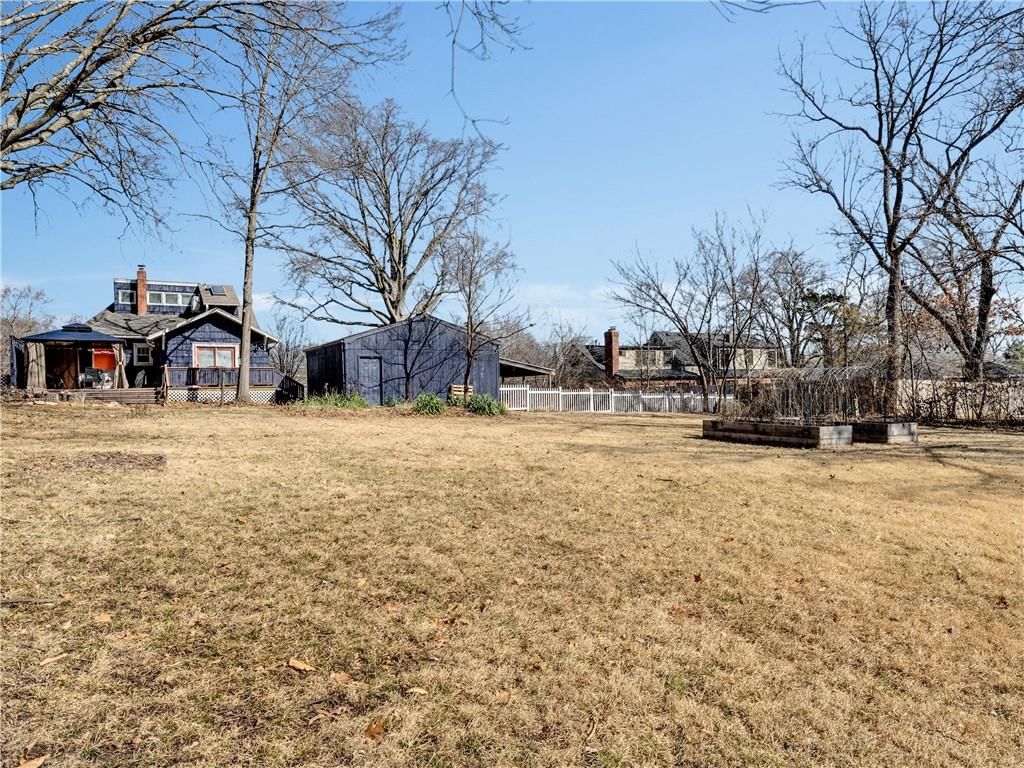 9813 Johnson Drive — photo 50