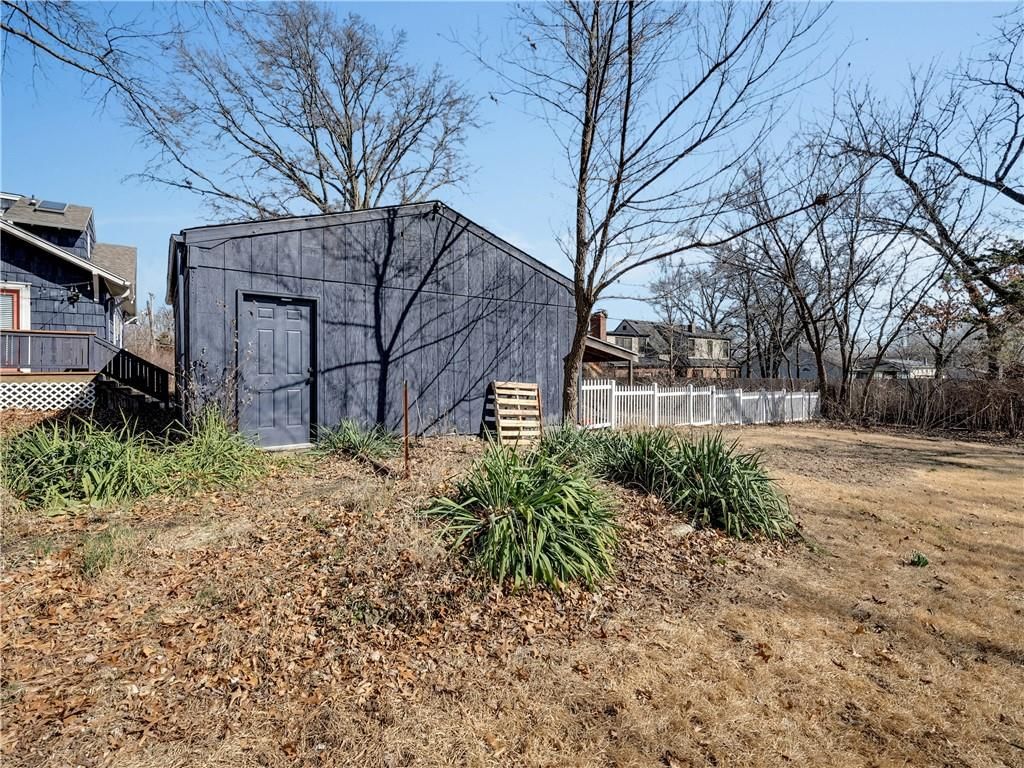 9813 Johnson Drive — photo 52