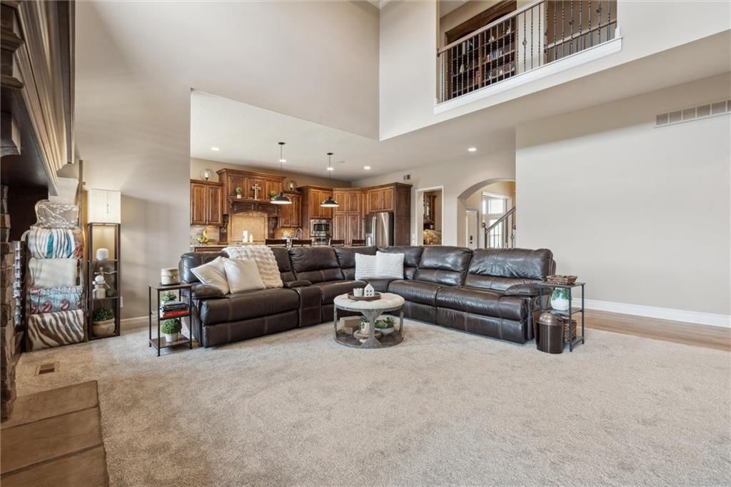 2804 NW Thoreau Drive — photo 12