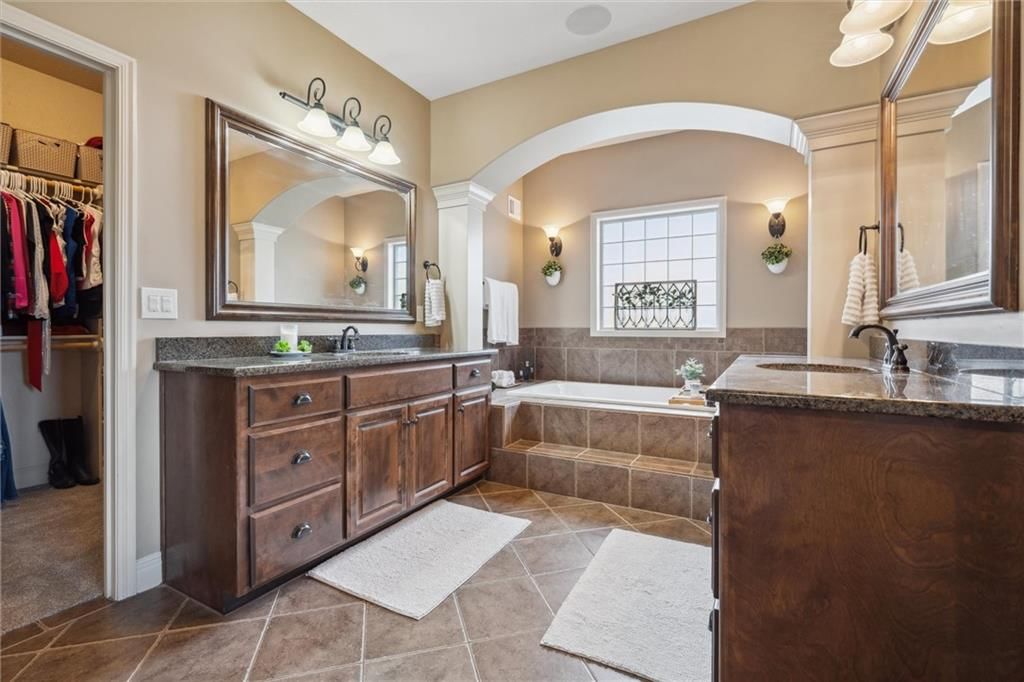 2804 NW Thoreau Drive — photo 26