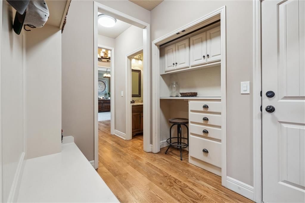 2804 NW Thoreau Drive — photo 32