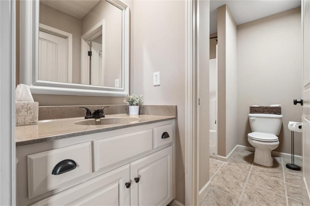 2804 NW Thoreau Drive — photo 38