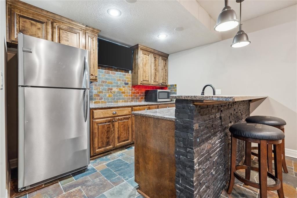 2804 NW Thoreau Drive — photo 51