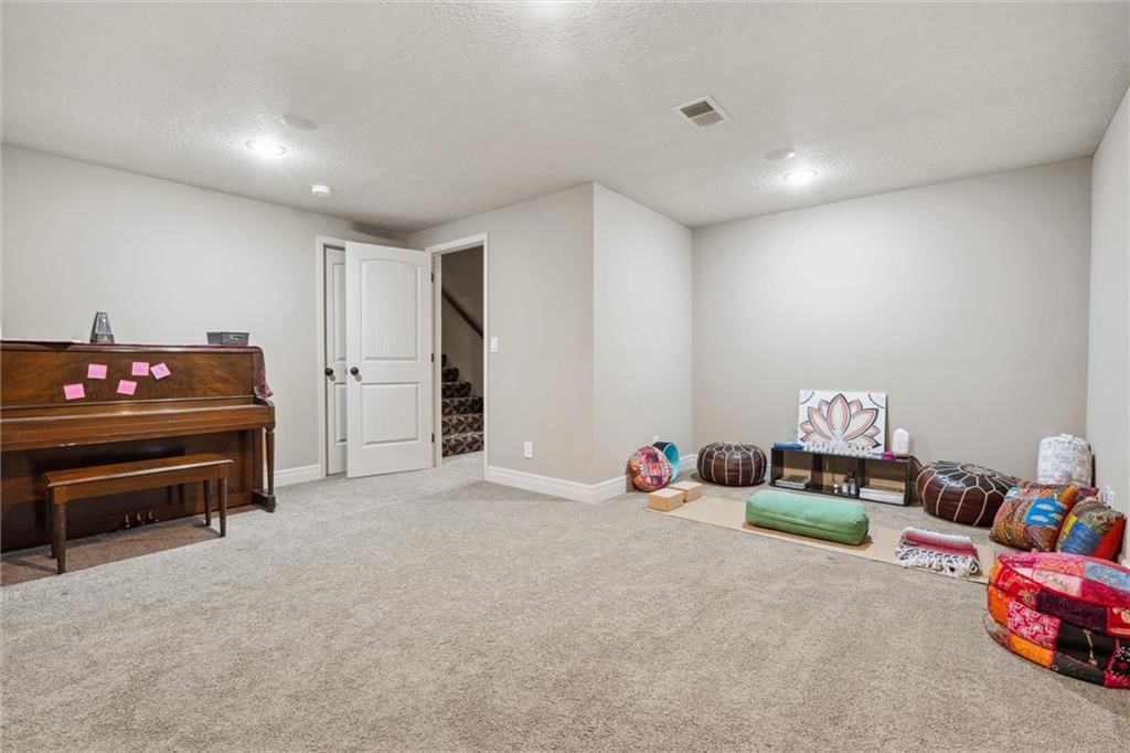 2804 NW Thoreau Drive — photo 56