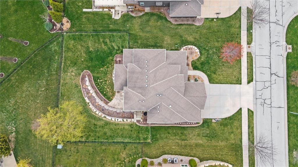 2804 NW Thoreau Drive — photo 62