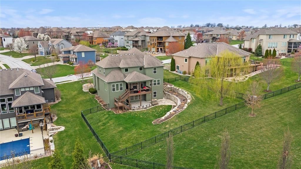 2804 NW Thoreau Drive — photo 63