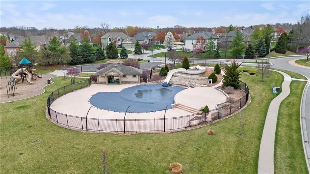 2804 NW Thoreau Drive — photo 66