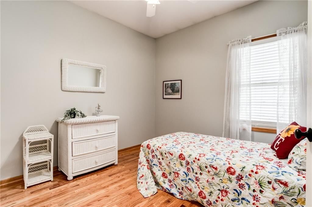 2401 N 100th Terrace — photo 14