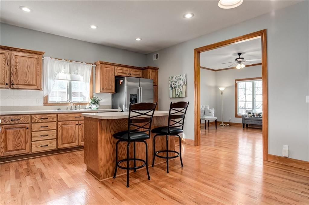 2401 N 100th Terrace — photo 5