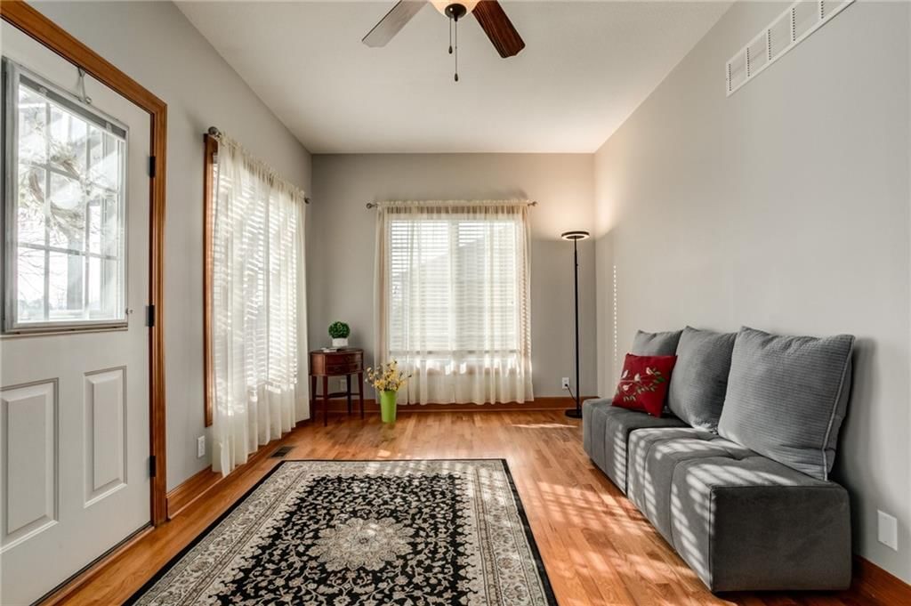 2401 N 100th Terrace — photo 9