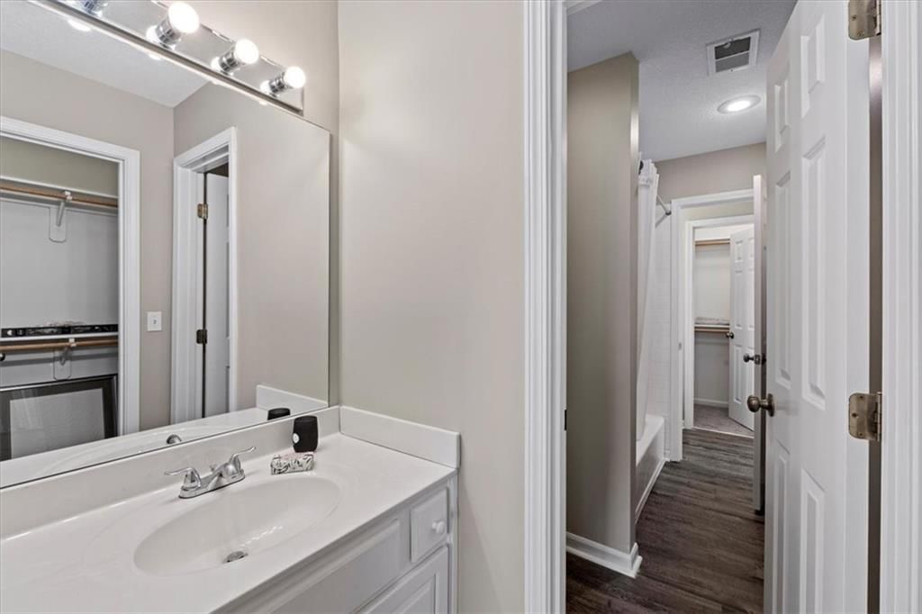13021 Pembroke Lane — photo 19